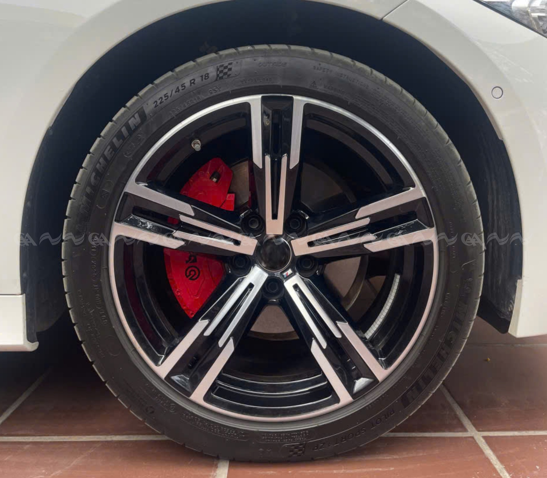  Ốp má phanh HQ Racing BMW đỏ - ảnh 3