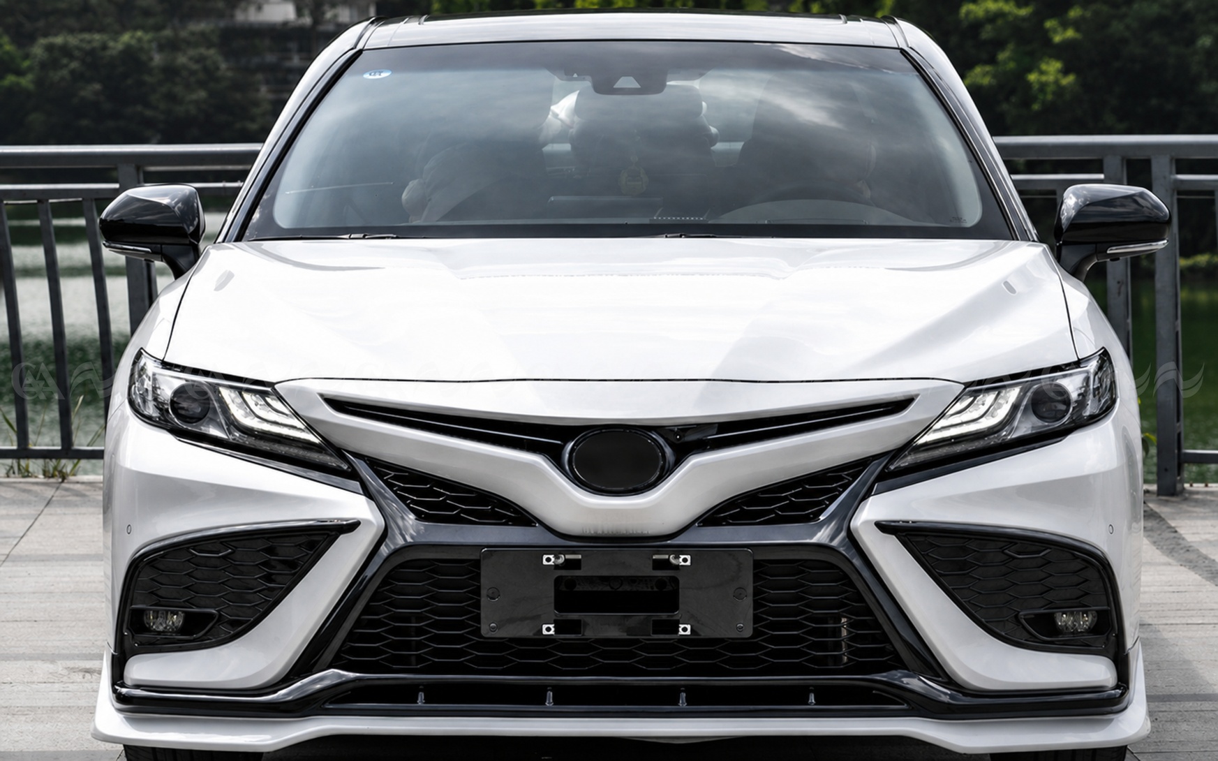 Body kit YOFER cho Toyota Camry 2019-2021 - Cận cảnh c&aacute;nh gi&oacute; sau