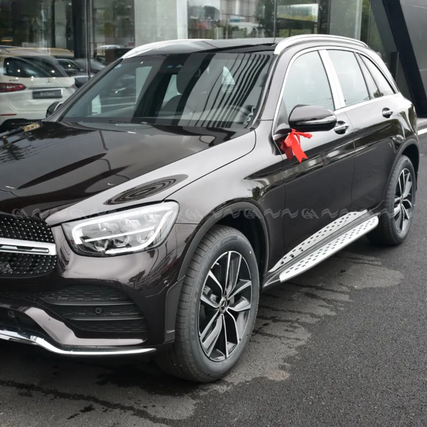  Bậc lên xuống cơ Mercedes GLC - ảnh 5