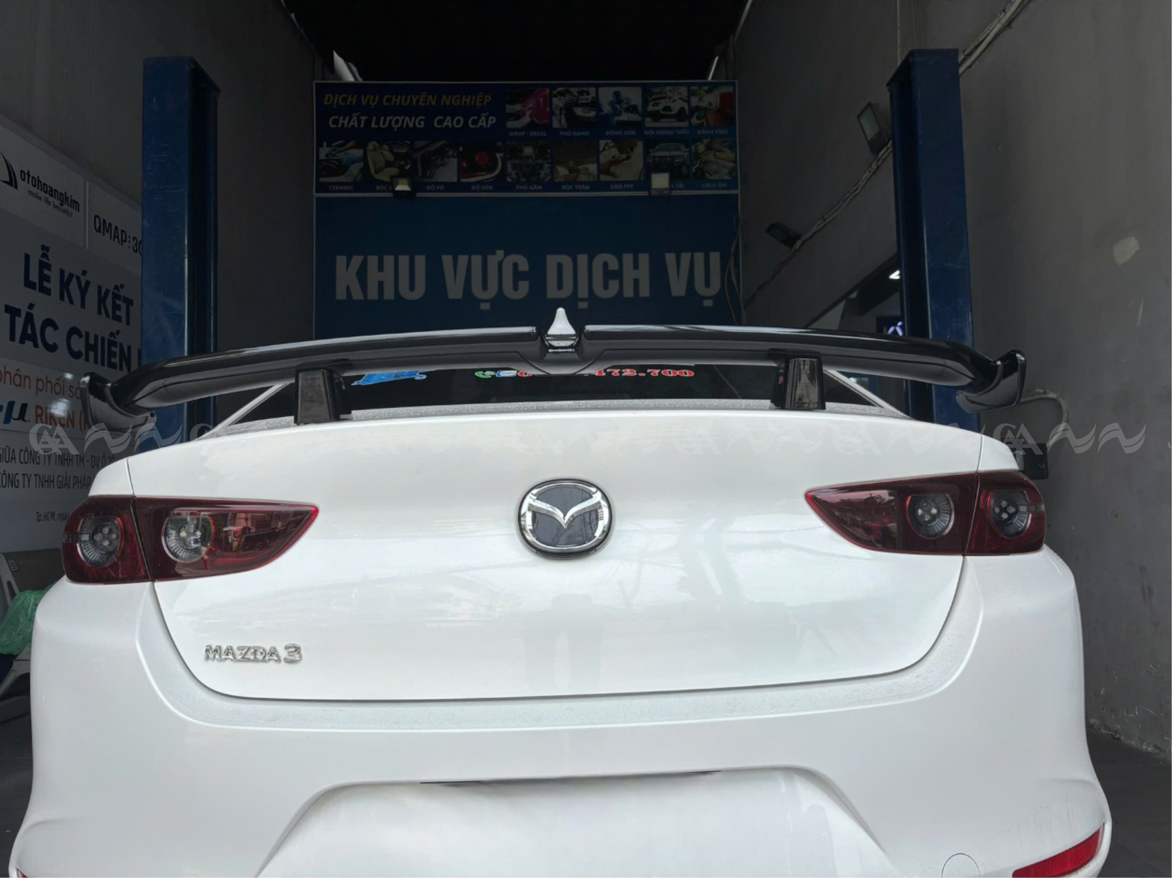 Đuôi cá thông dụng cao lõm mẫu 2 đen bóng  - ảnh 3