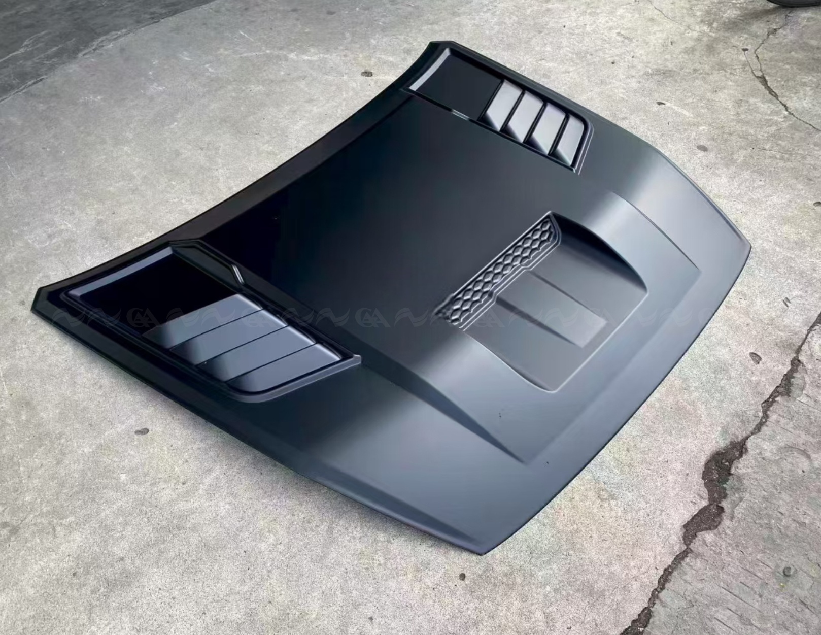  Ốp Capo Hilux 2026 