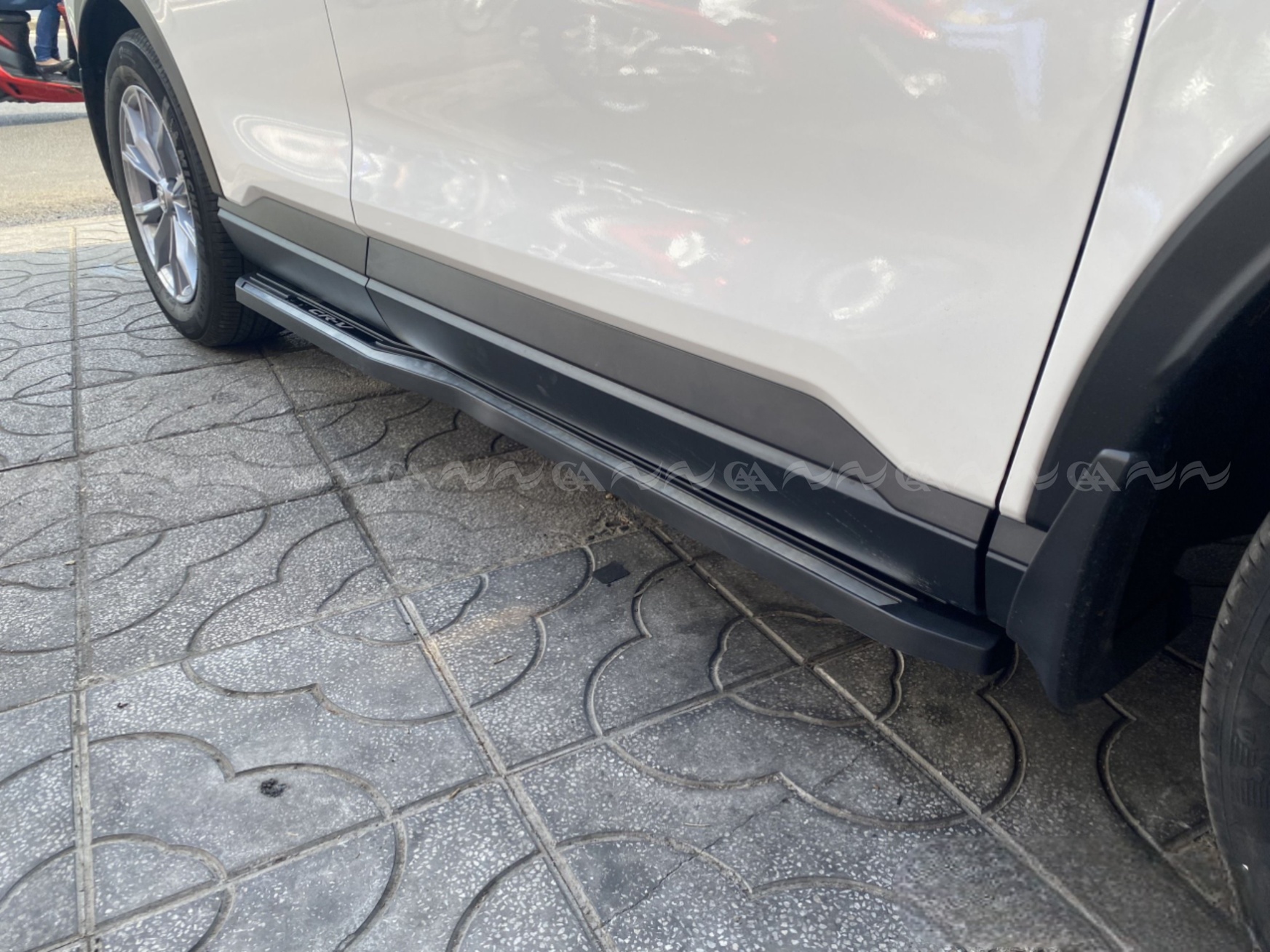  Bậc lên xuống cơ CRV 2024+ mẫu đầu to nhỏ - ảnh 4
