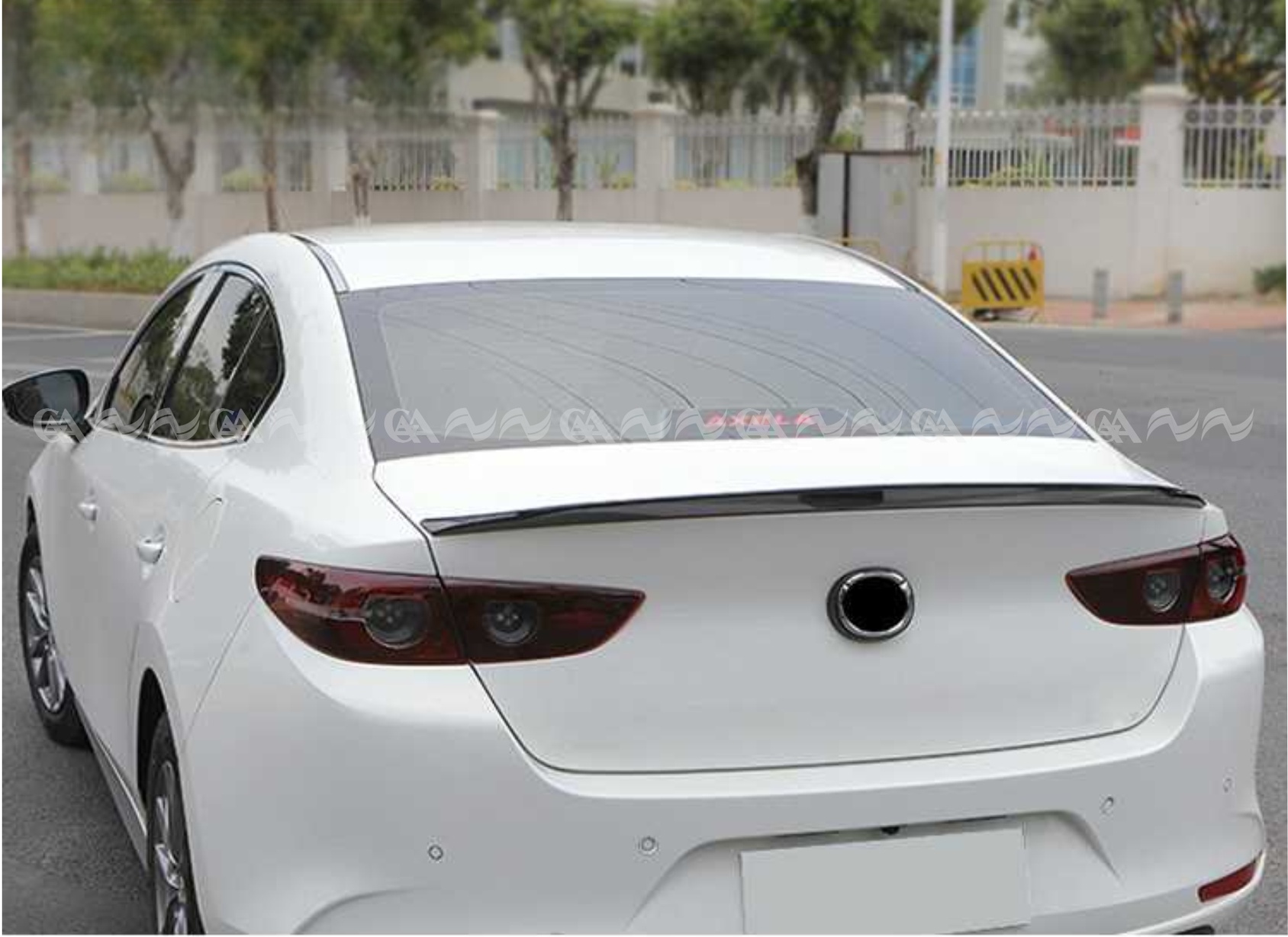 Đuôi cá Mazda 3 2020 đen  - ảnh 5