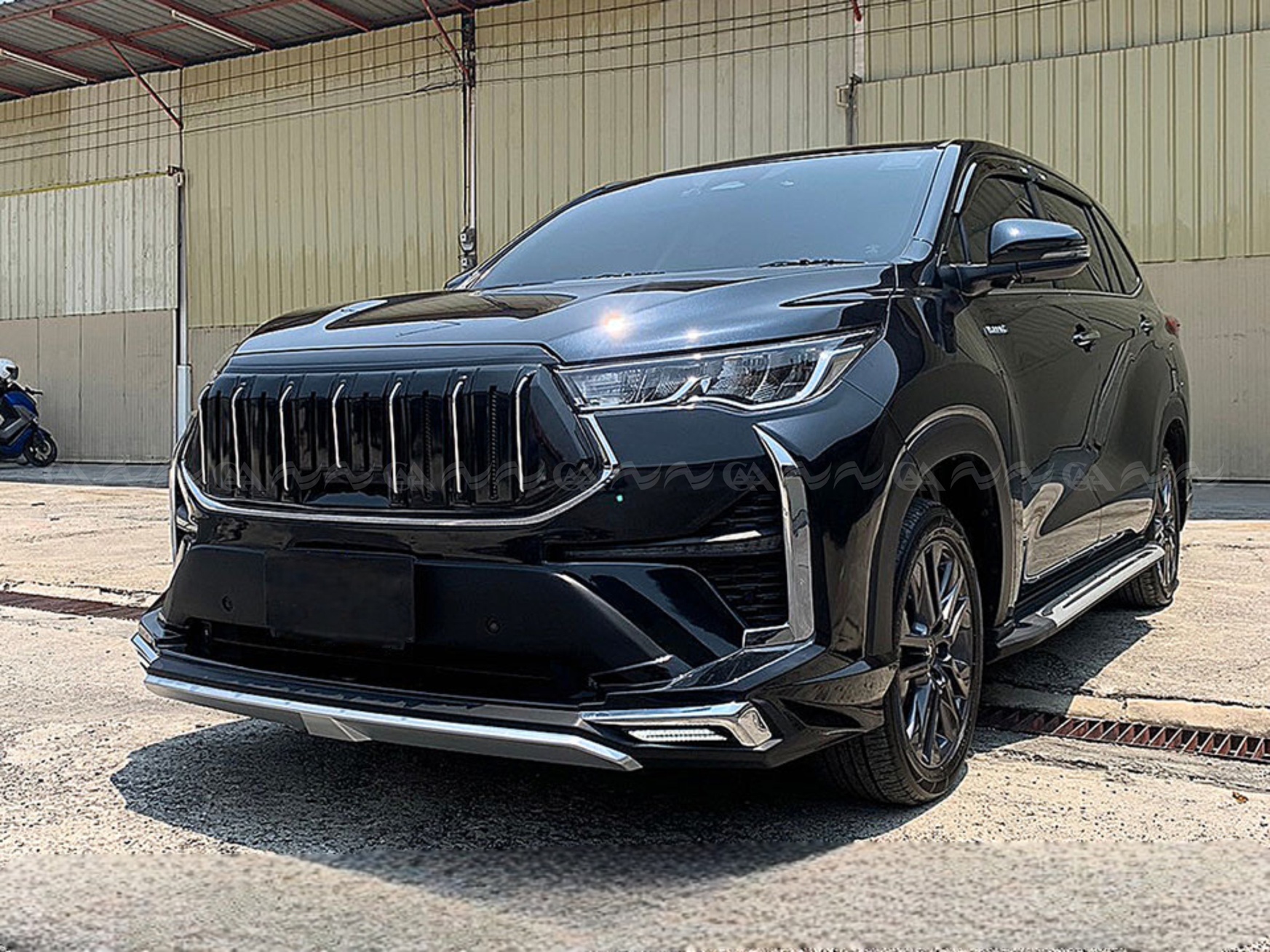  Body Kit Innova Cross 2023 mẫu Verzus 