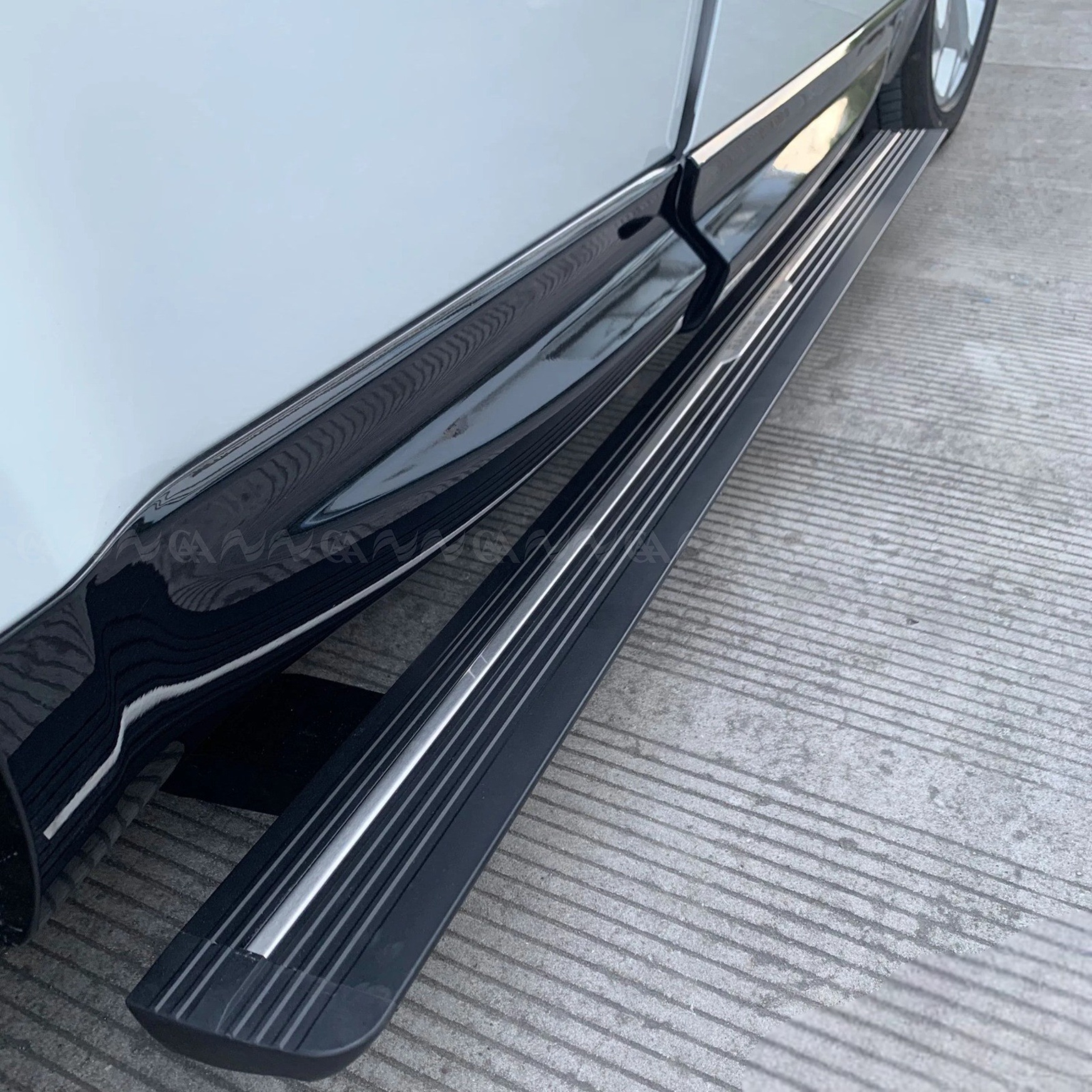  Bậc lên xuống điện GLA 2017-2019 viền led   - ảnh 3