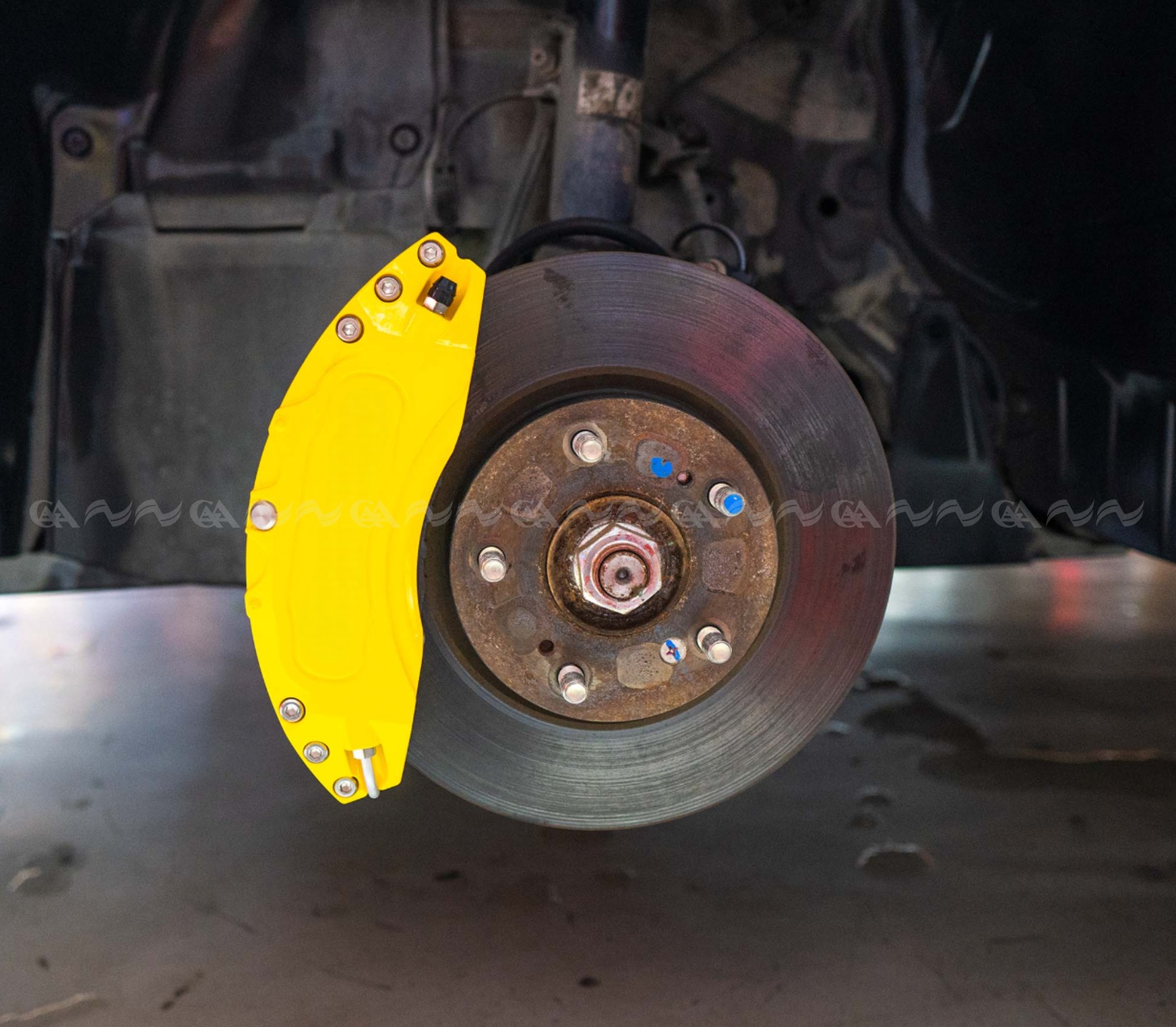 Ốp má phanh HQ Racing Camry 2023 vàng - ảnh 2