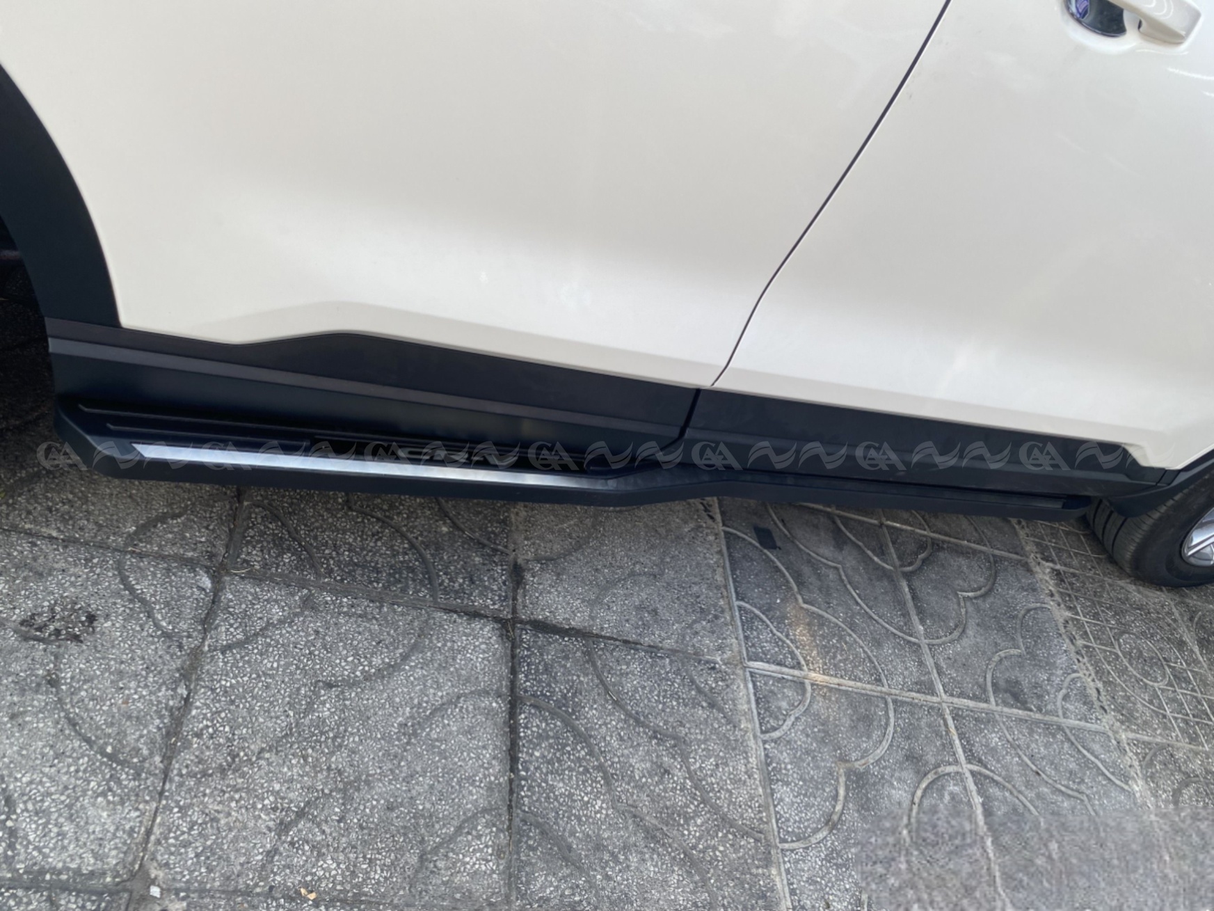  Bậc lên xuống cơ CRV 2024+ mẫu đầu to nhỏ - ảnh 2