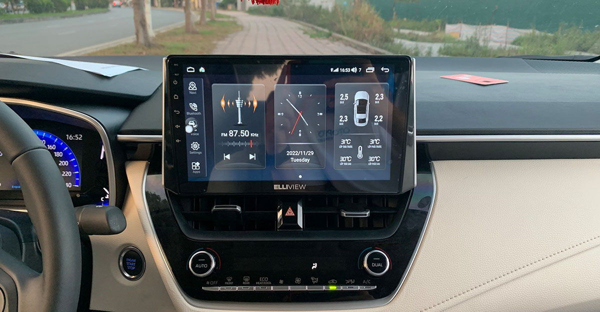 Giao diện ch&iacute;nh ELLIGO độc quyền tr&ecirc;n m&agrave;n h&igrave;nh Android Icar Elliview UE NEO+ với nhiều ứng dụng tiện &iacute;ch