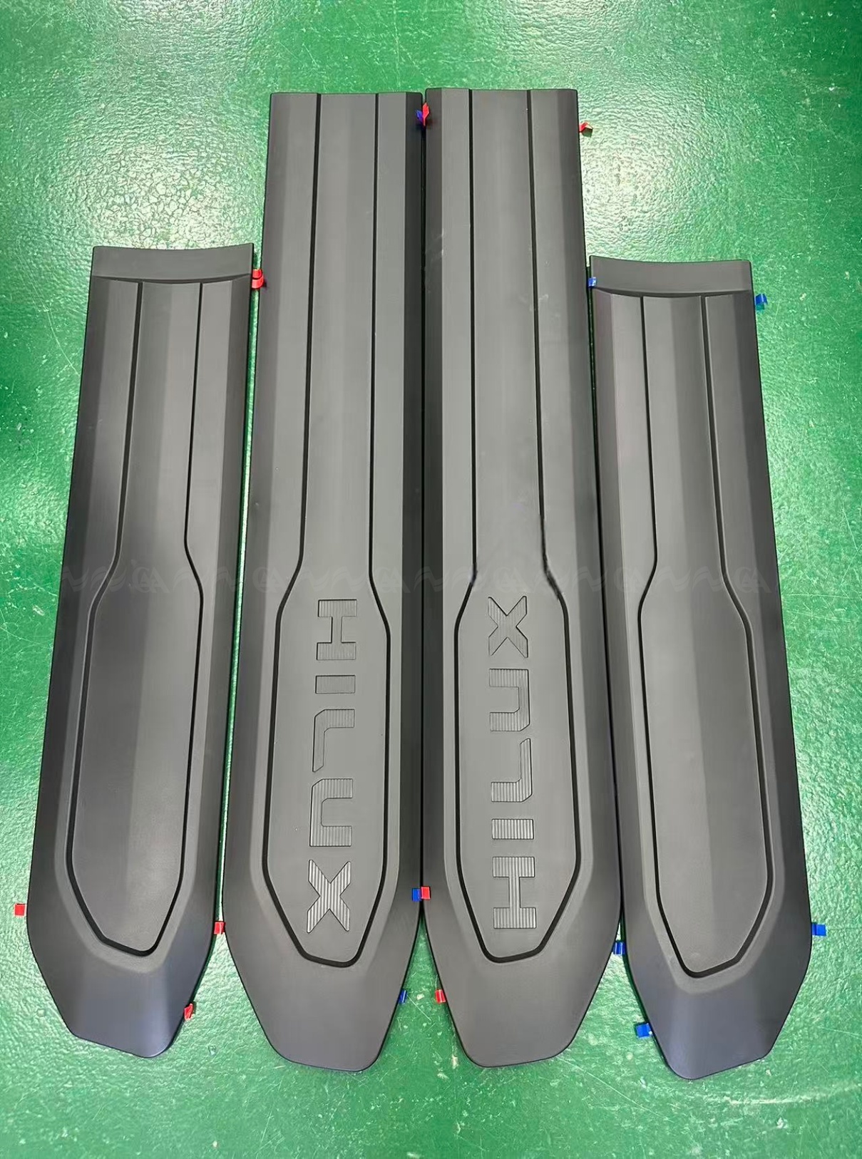  Nẹp sườn Hilux 2026 