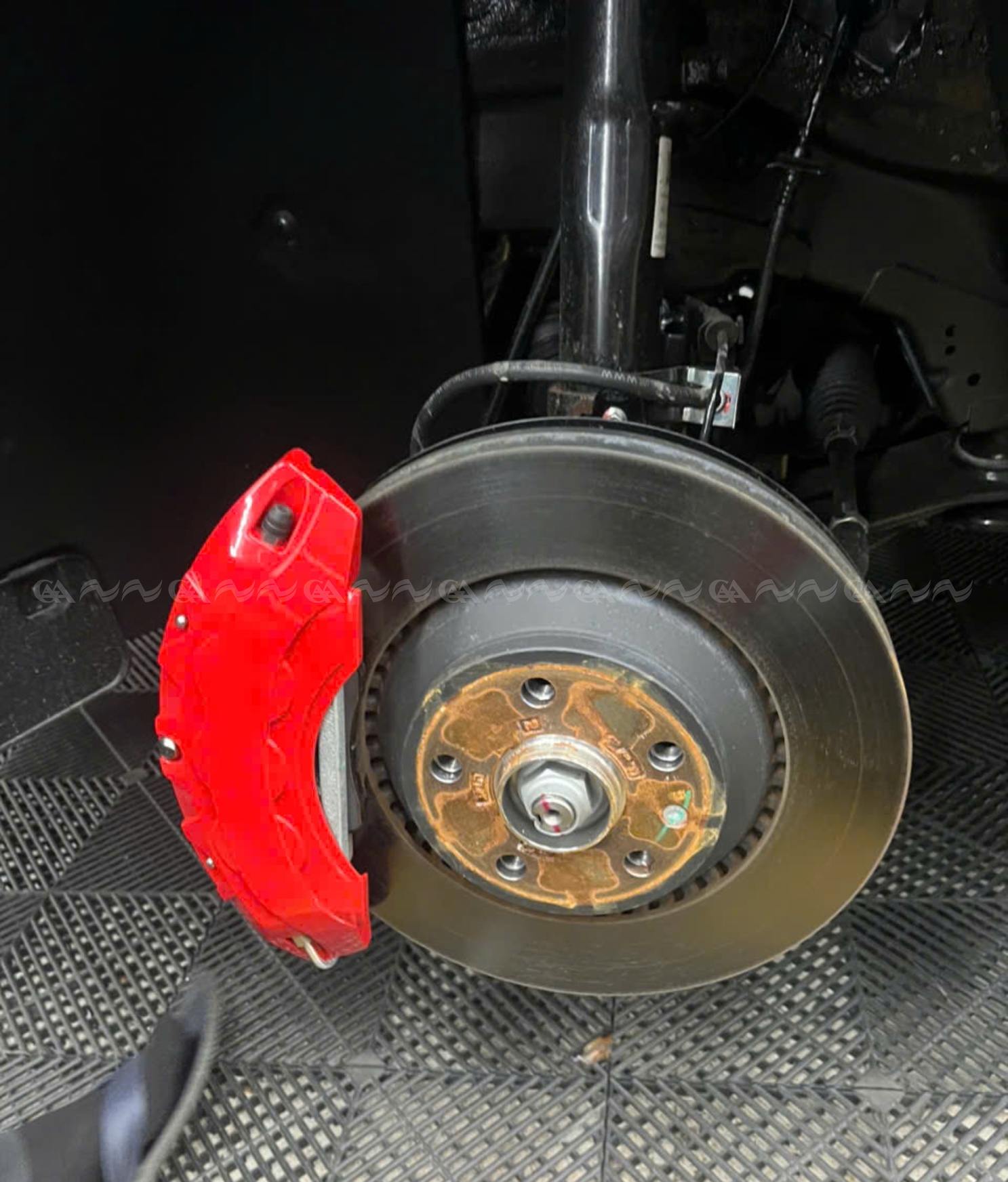  Ốp má phanh HQ Racing Mercedes GLC 2024 đỏ - ảnh 3