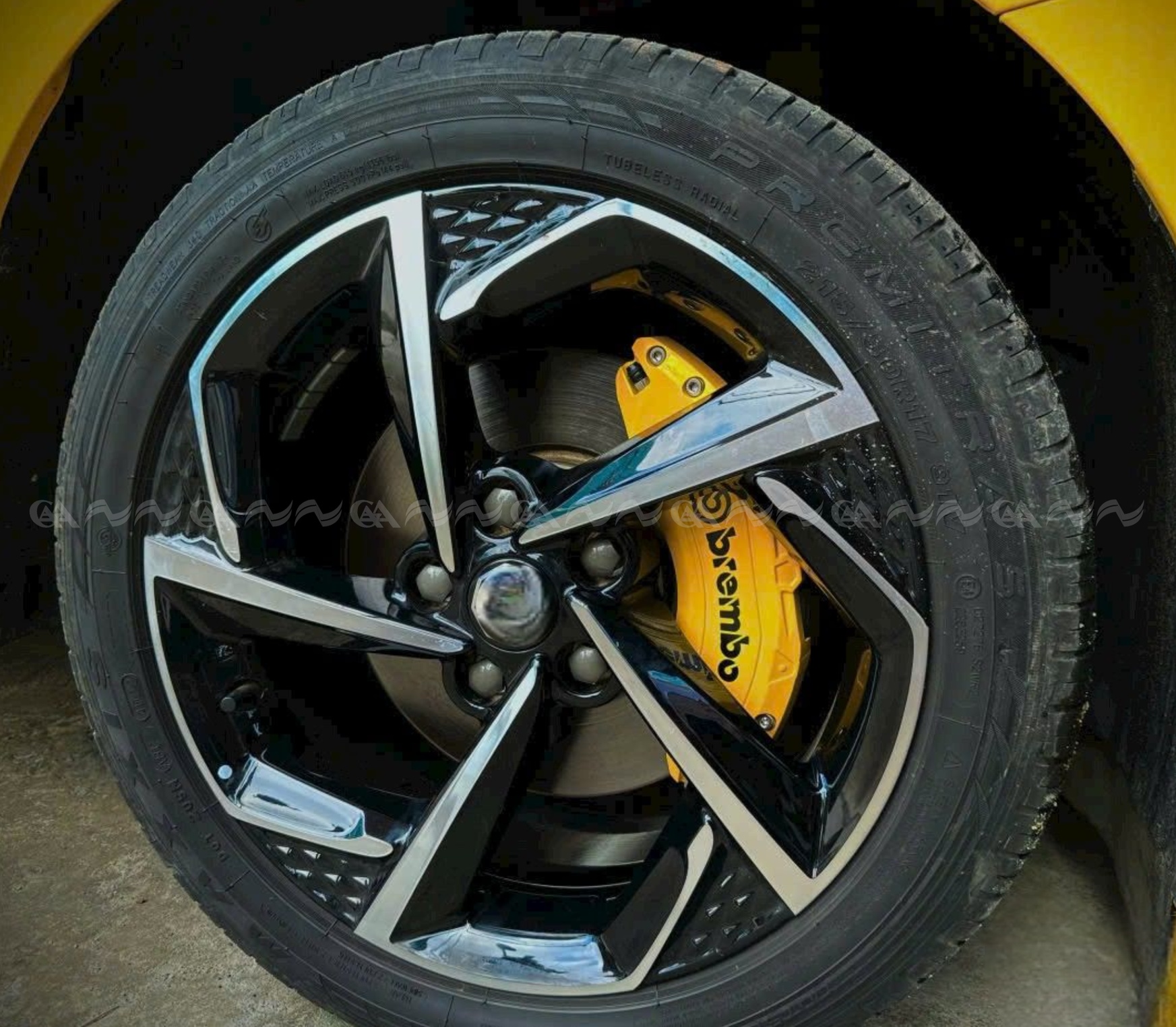 Ốp má phanh HQ Racing Creta 2022 vàng - ảnh 3