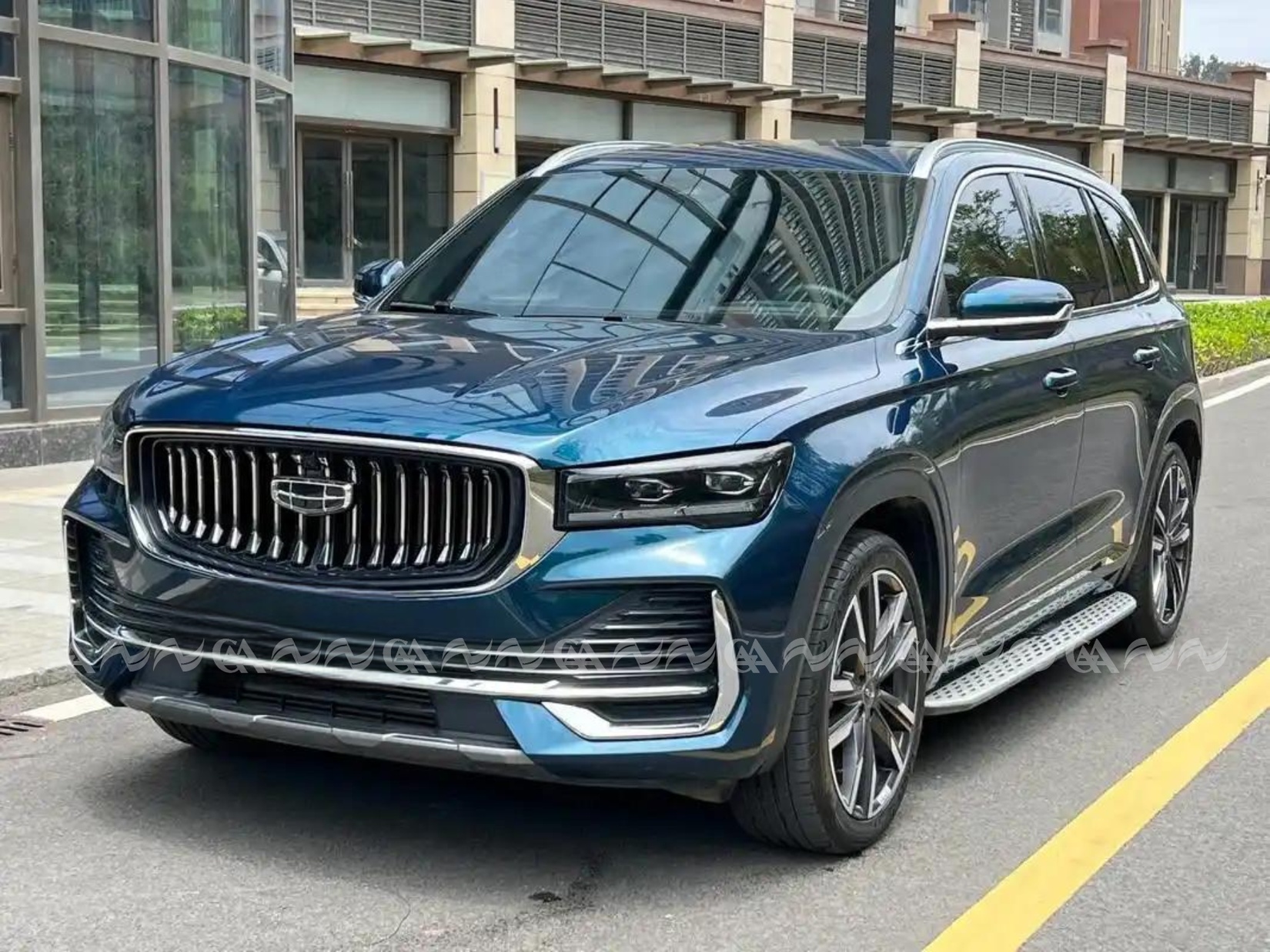 Bậc lên xuống cơ Geely Monjard mặt nhôm chấm bi - ảnh 3